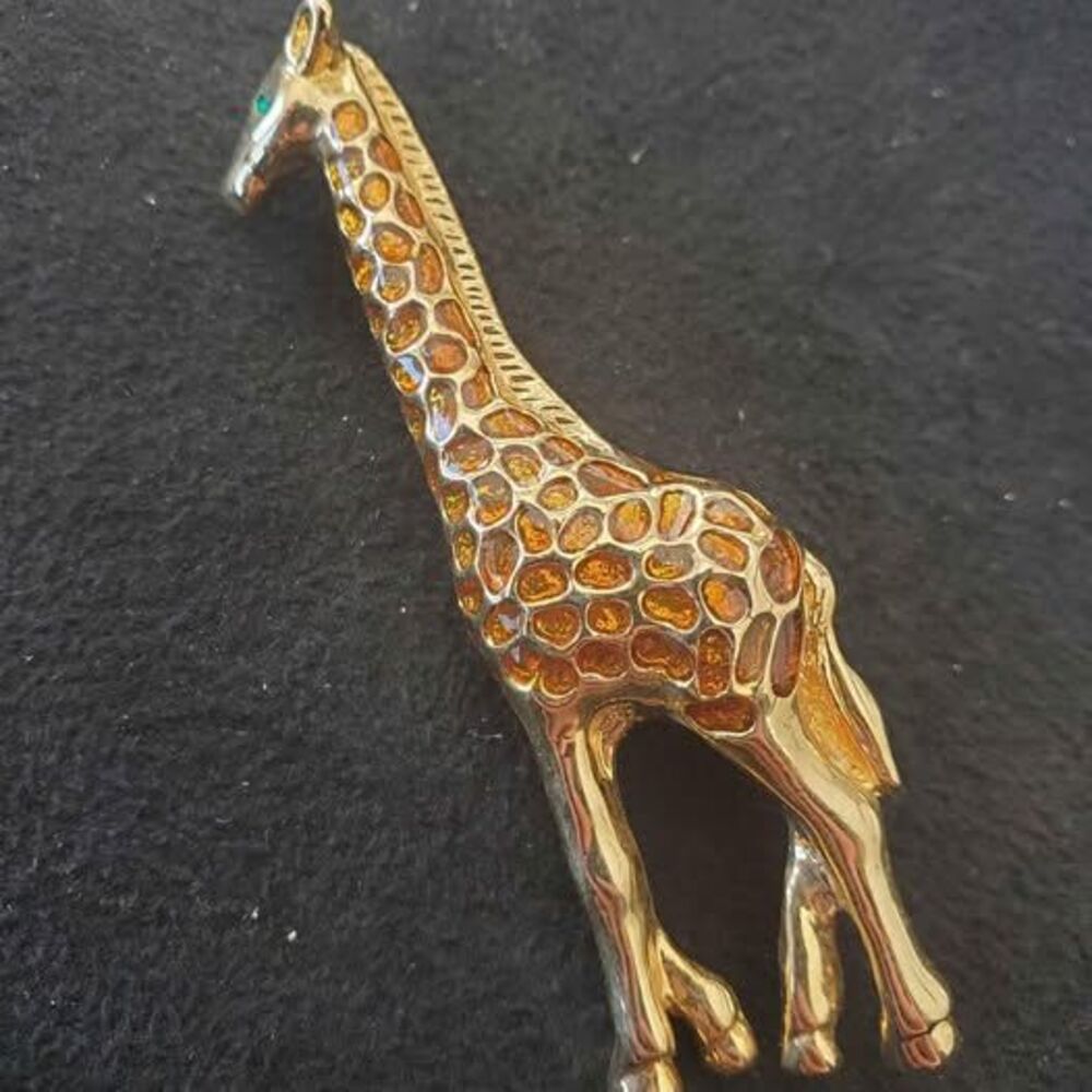 Vintage Giraffe Goldtone Brooch